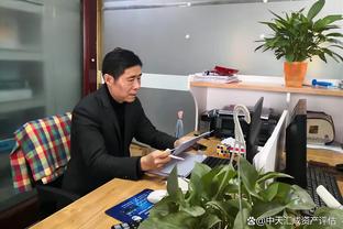 德天空：贝克尔加盟皇家社会的交易已经完成，稍后签约